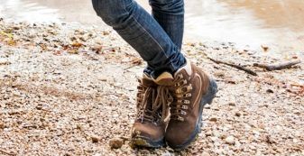 Hiking shoes for women