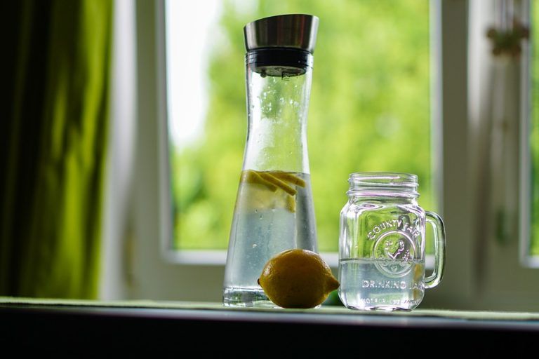 5 Best Summer Detox Waters to Lose Fat