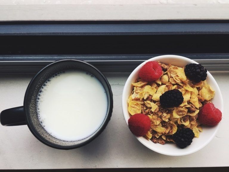Avoid Having These Food Items on an Empty Stomach